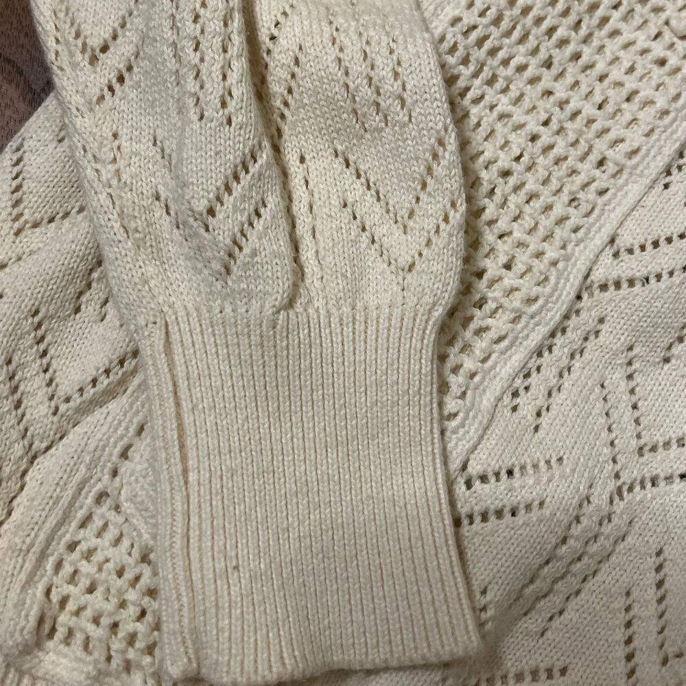 Vintage Lara Ferrante crochet knit pearl cardigan - Picture 4 of 5